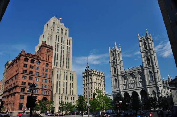Basílica de Notre-Dame, na Place d'Armes, em Montreal, no Canadá